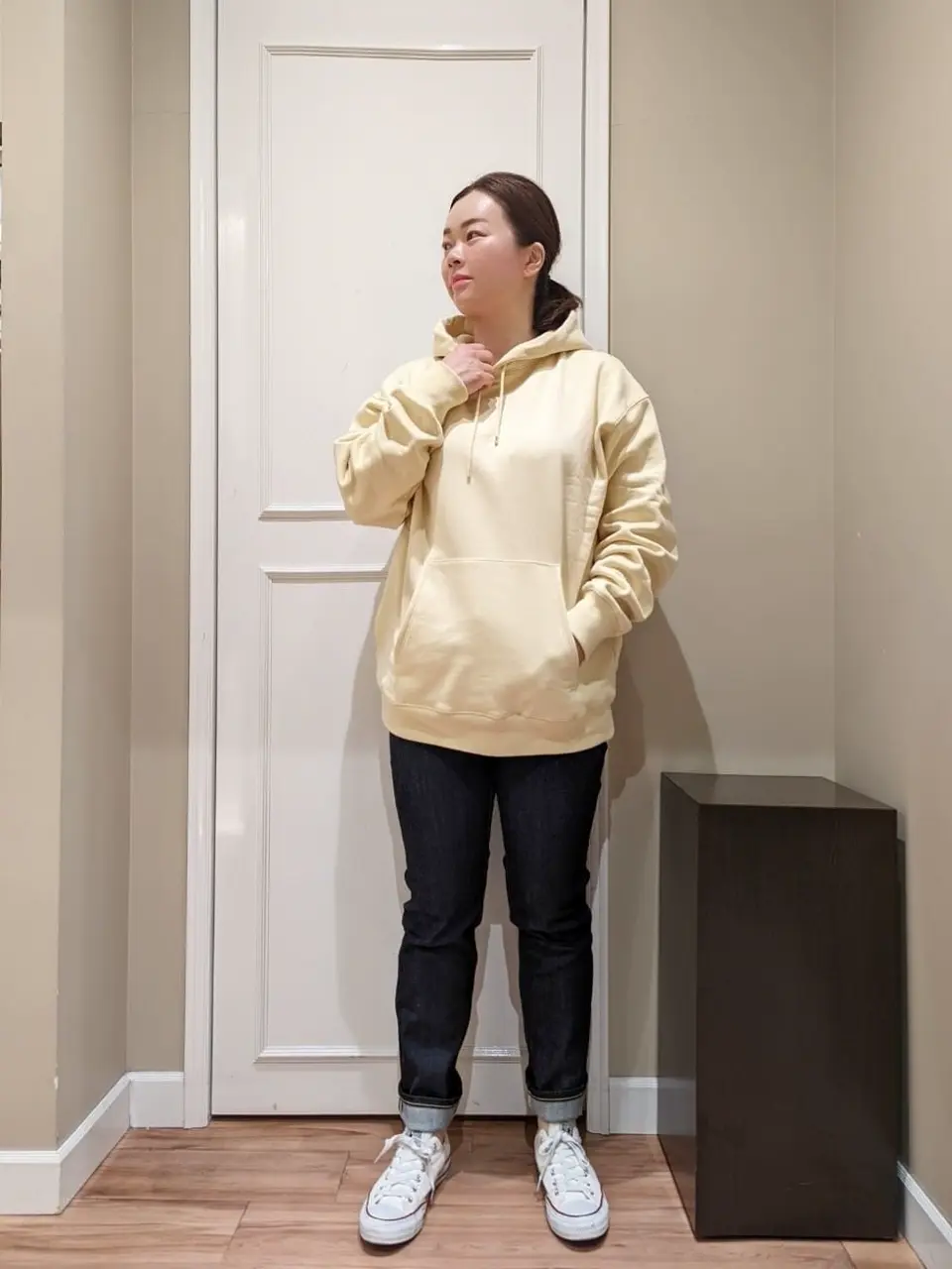  スタッフn コーディネート画像