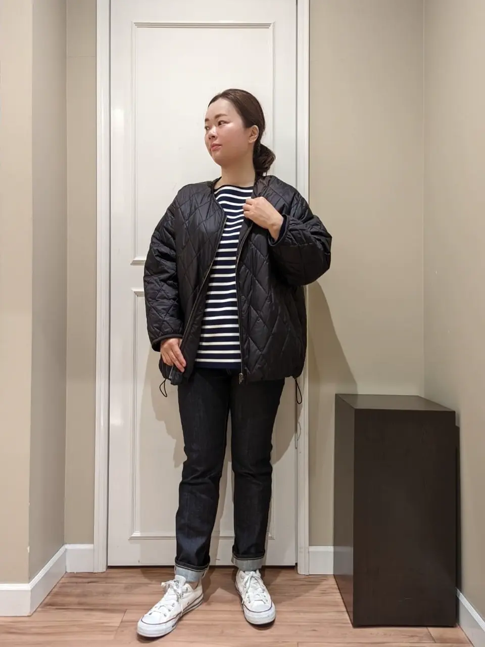  スタッフn コーディネート画像