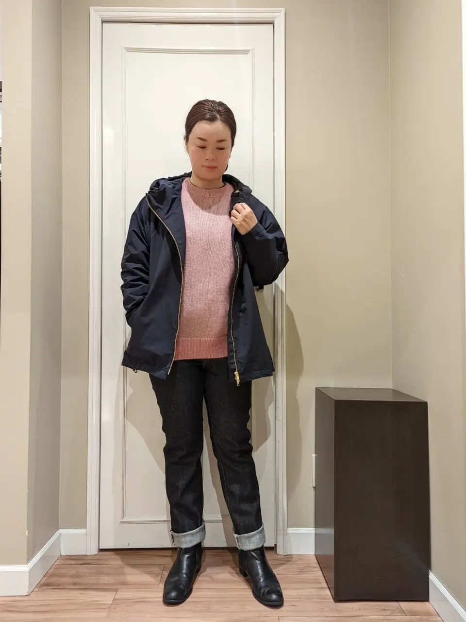  スタッフn コーディネート画像