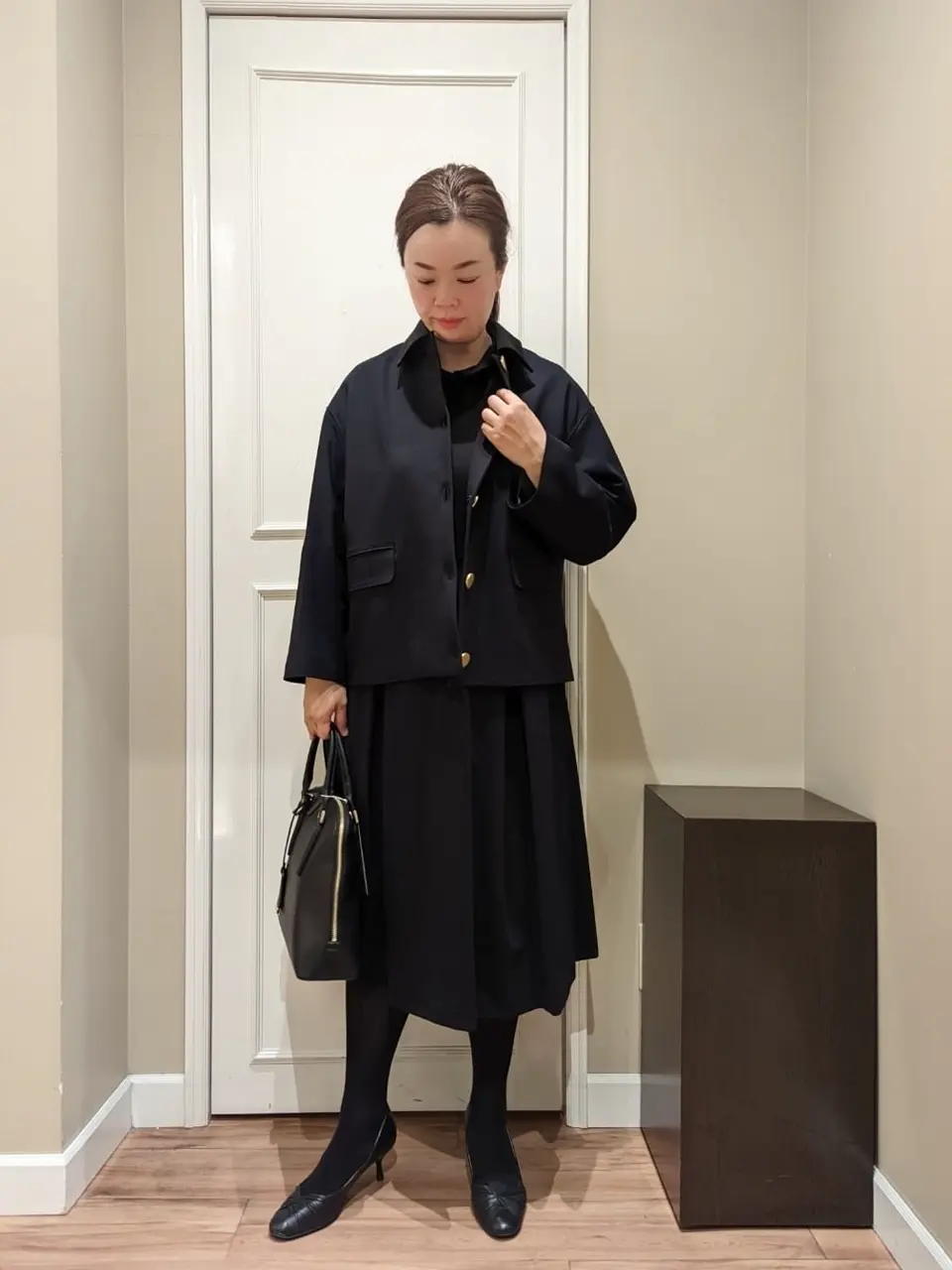  スタッフn コーディネート画像