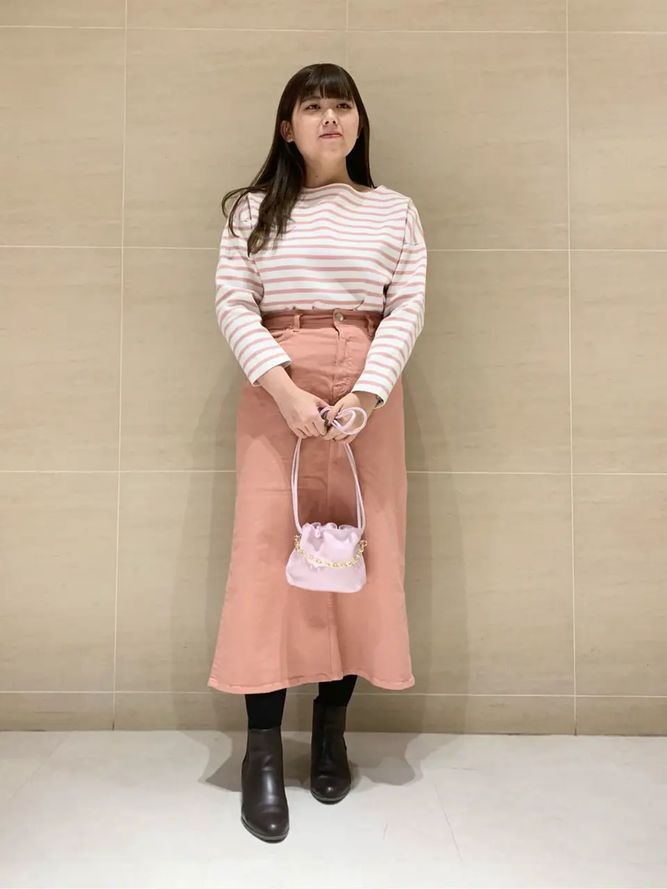  出口 コーディネート画像