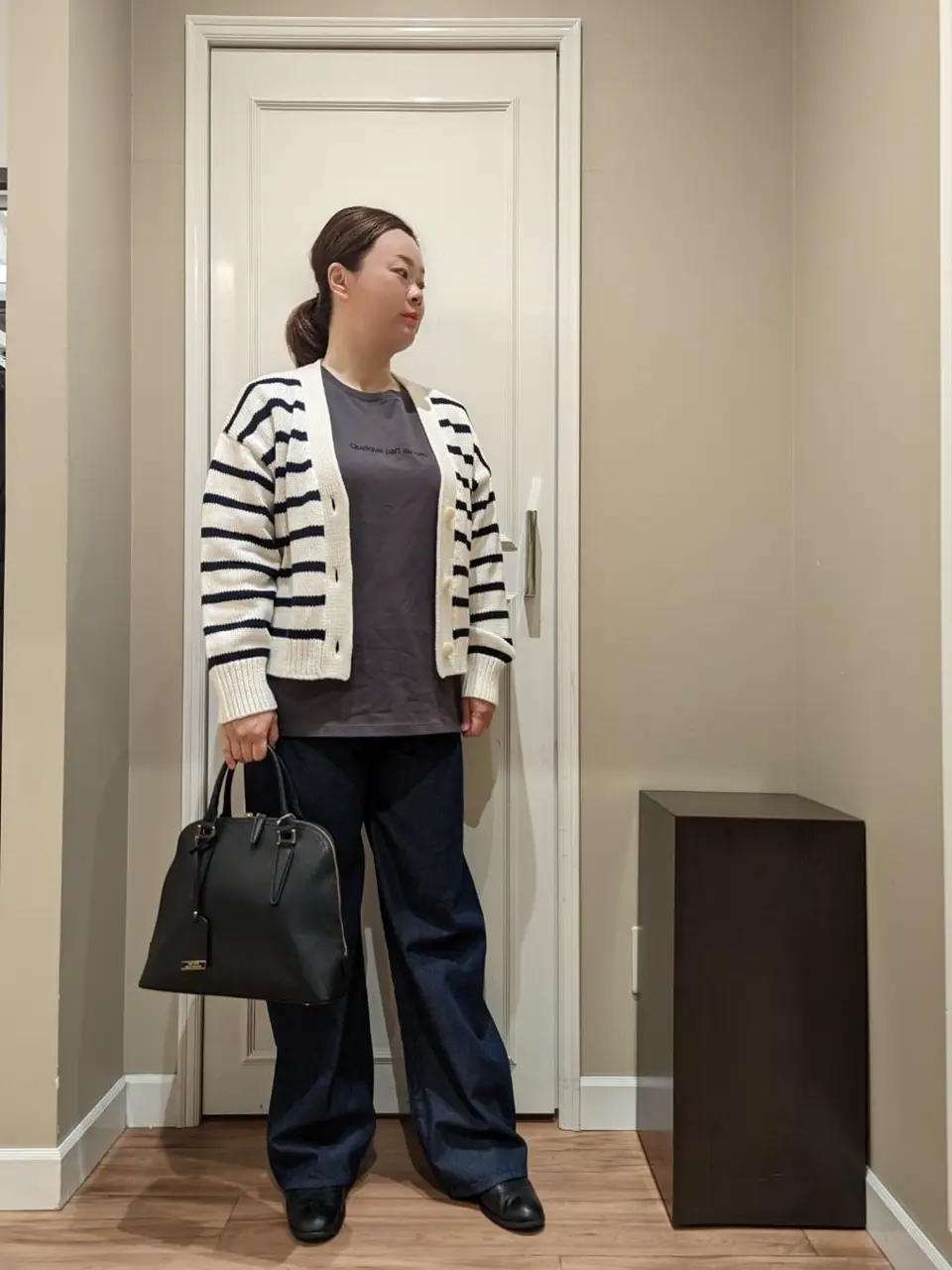  スタッフn コーディネート画像