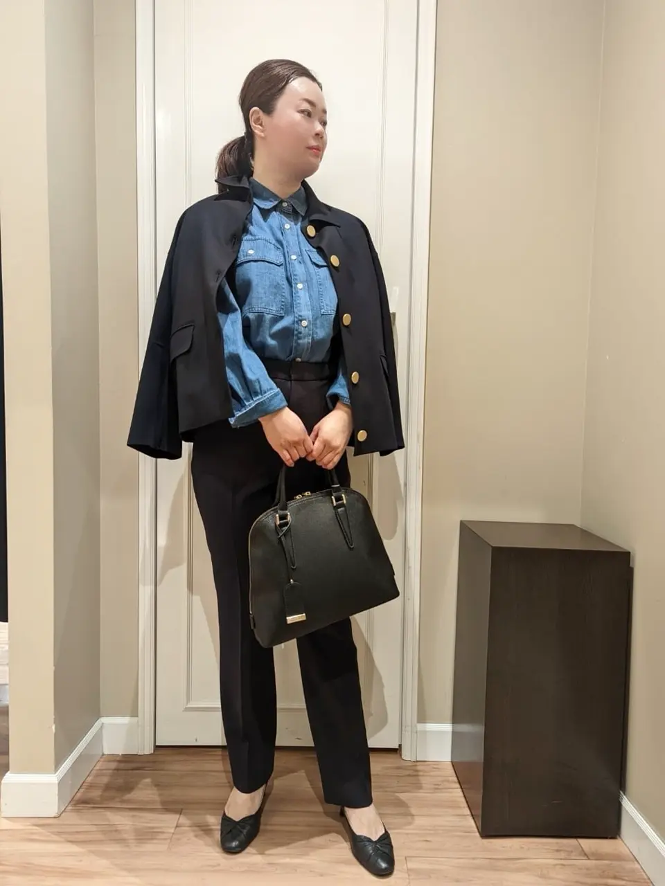  スタッフn コーディネート画像