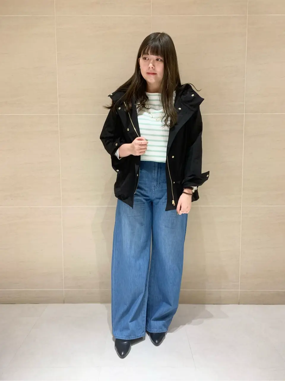  出口 コーディネート画像