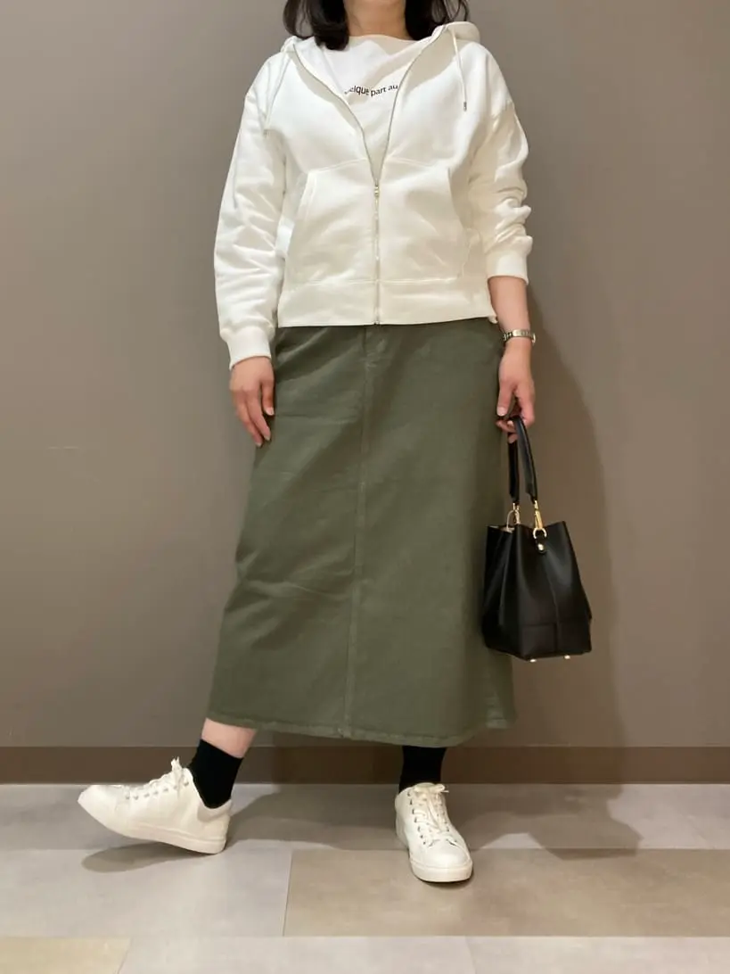  スタッフ コーディネート画像