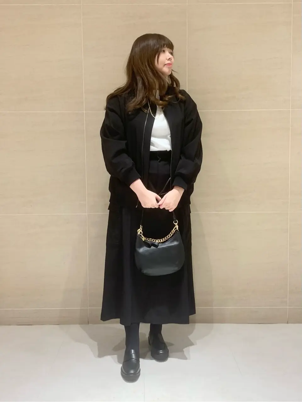  出口 コーディネート画像