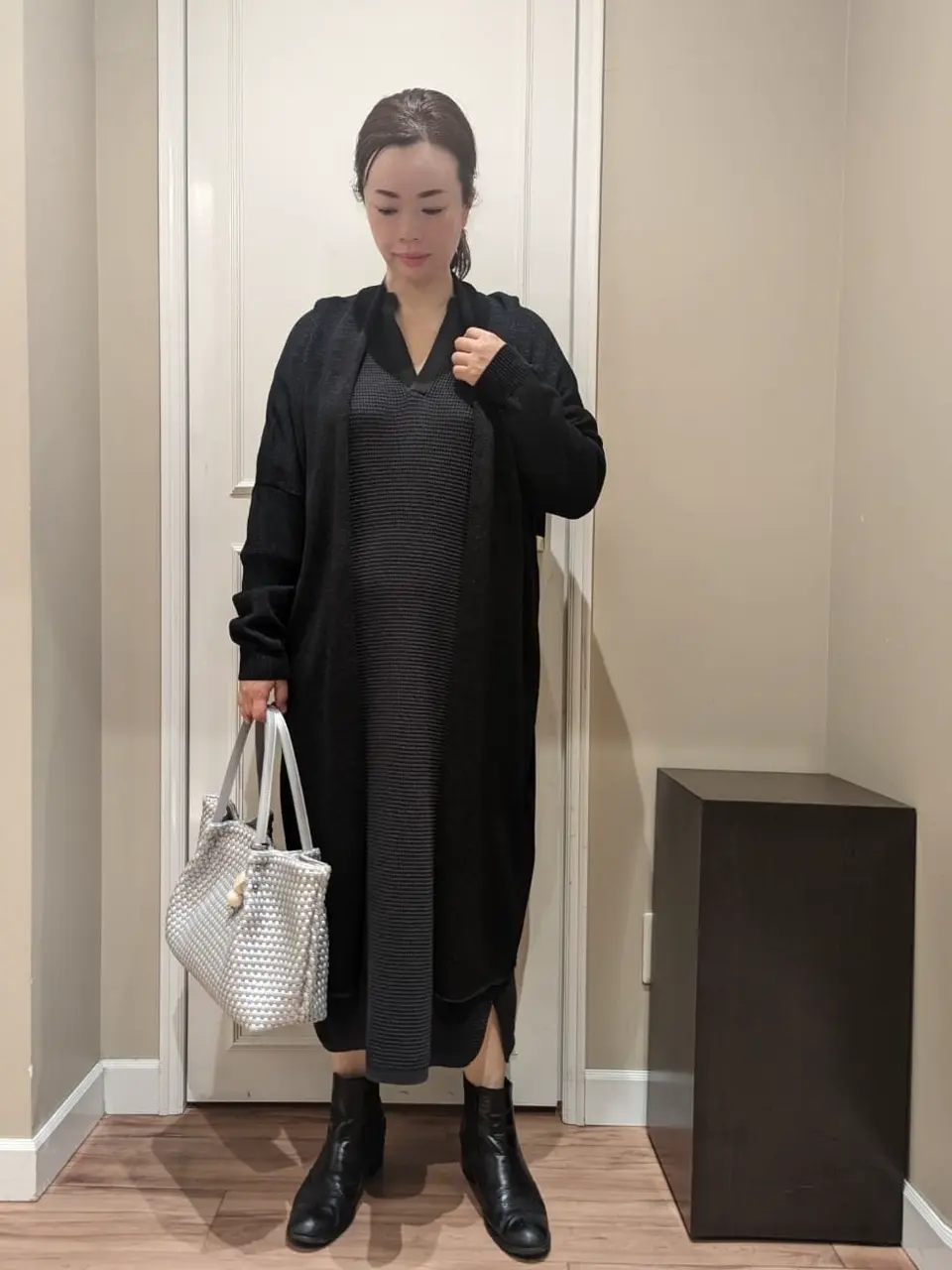  スタッフn コーディネート画像