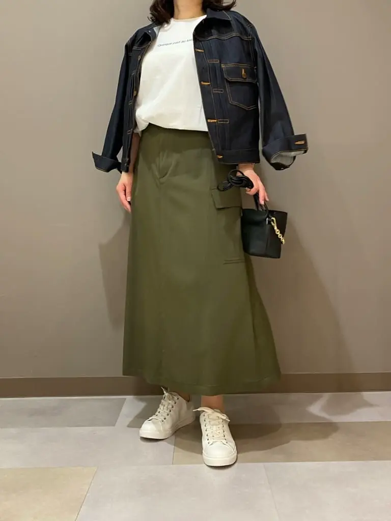  スタッフ コーディネート画像