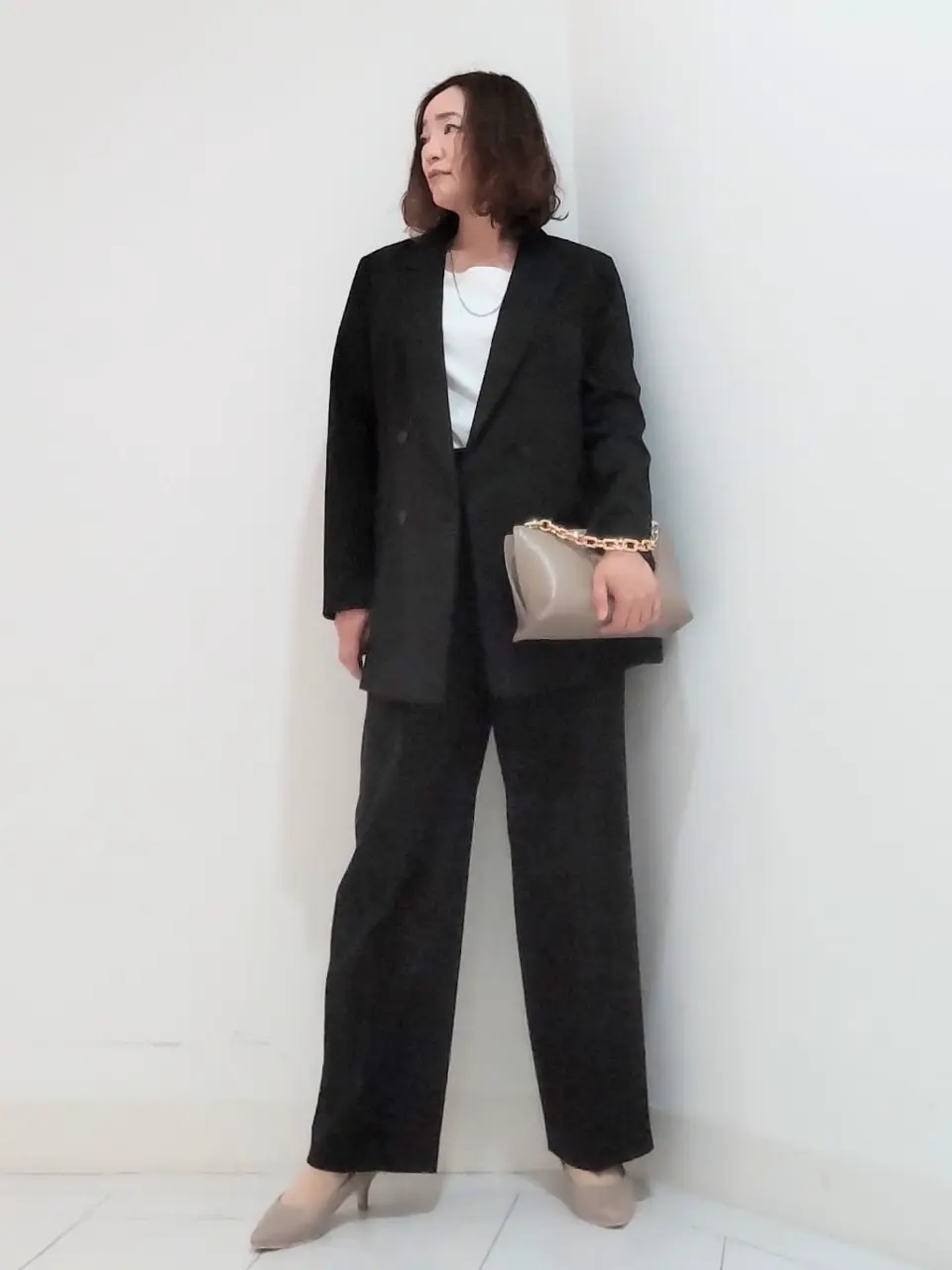  ナオミ コーディネート画像