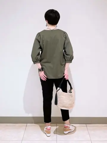 23区 L スタッフ コーディネート画像