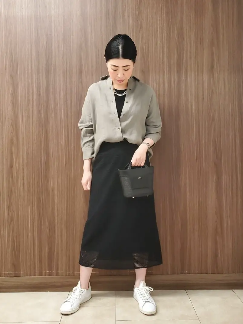  上部 コーディネート画像