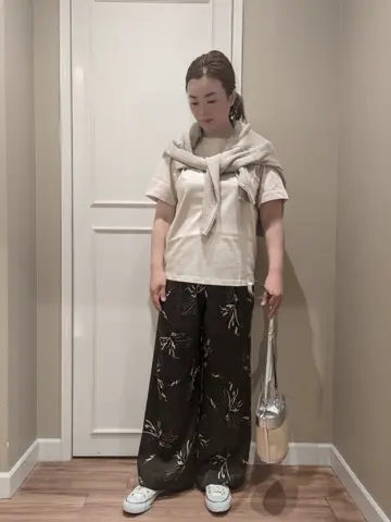 23区 L スタッフn コーディネート画像