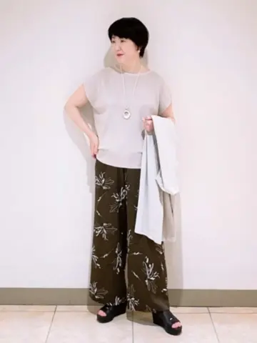 23区 L スタッフ コーディネート画像