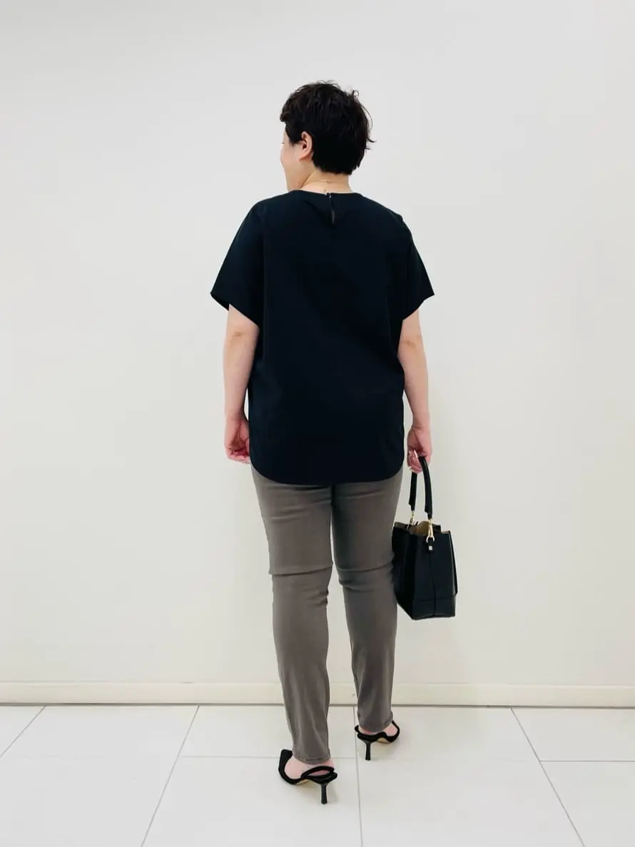 23区 L 佐藤 コーディネート画像