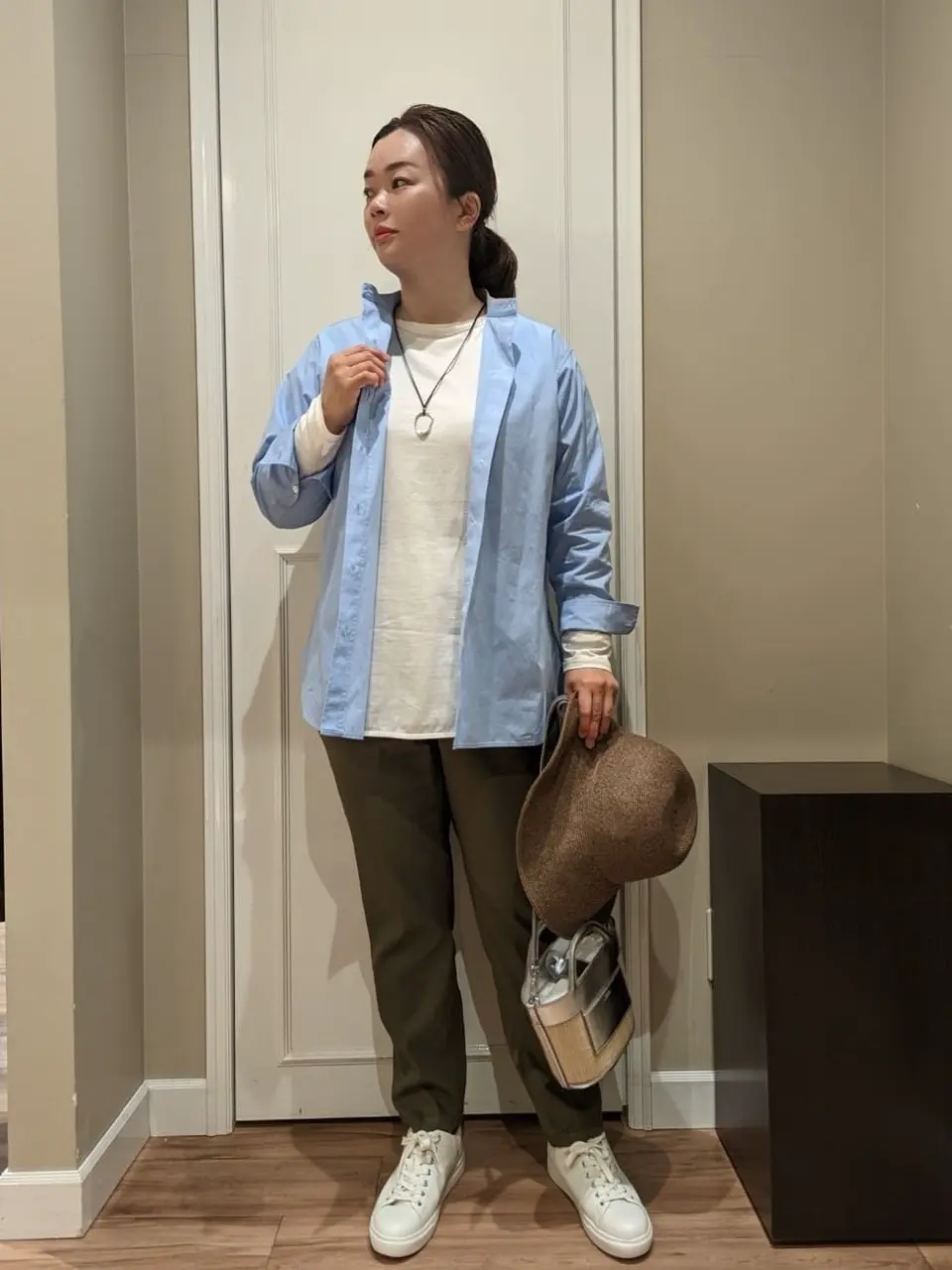 23区 L スタッフn コーディネート画像