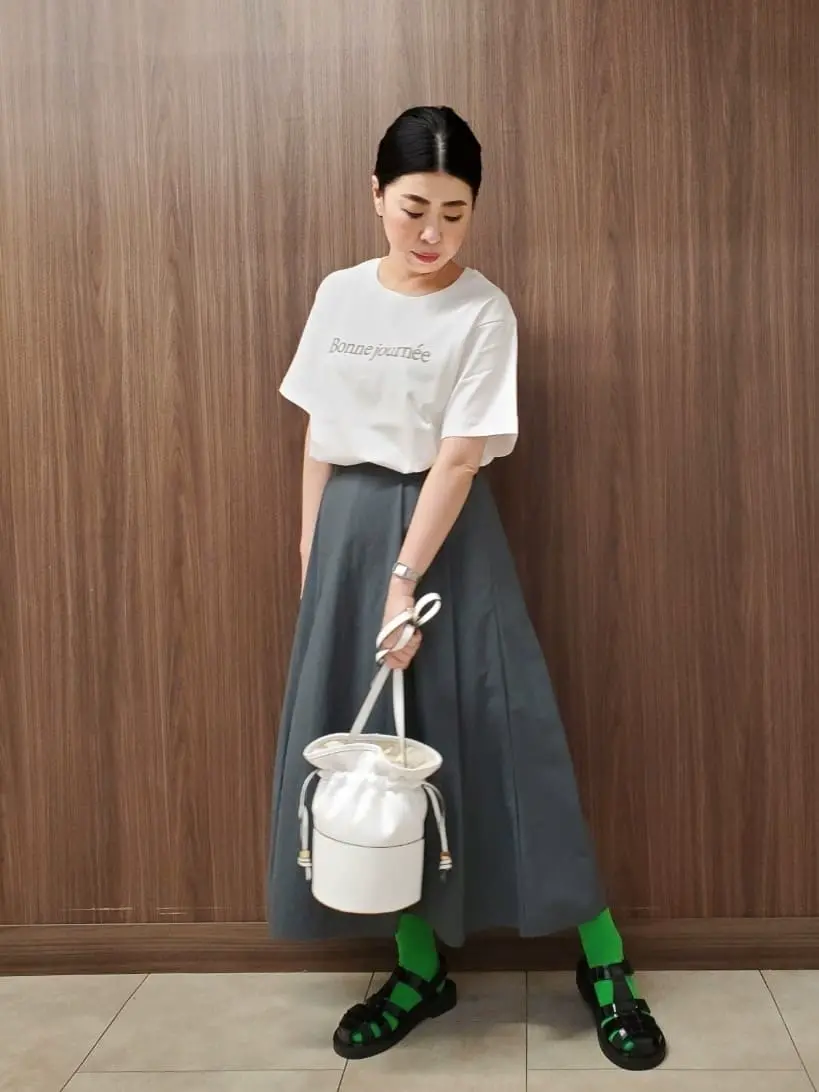  上部 コーディネート画像