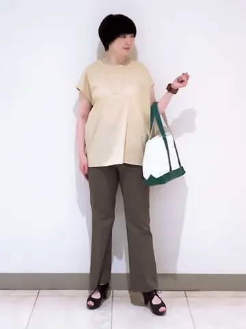 23区 L スタッフ コーディネート画像