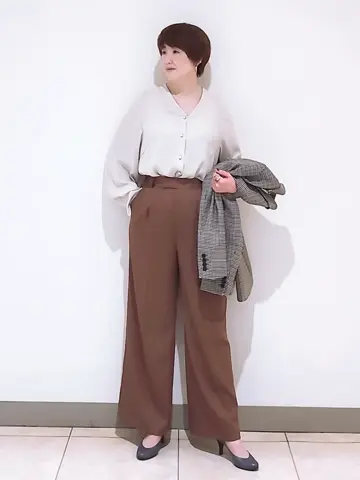 23区 L スタッフ コーディネート画像