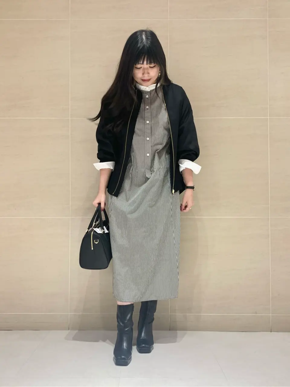  出口 コーディネート画像