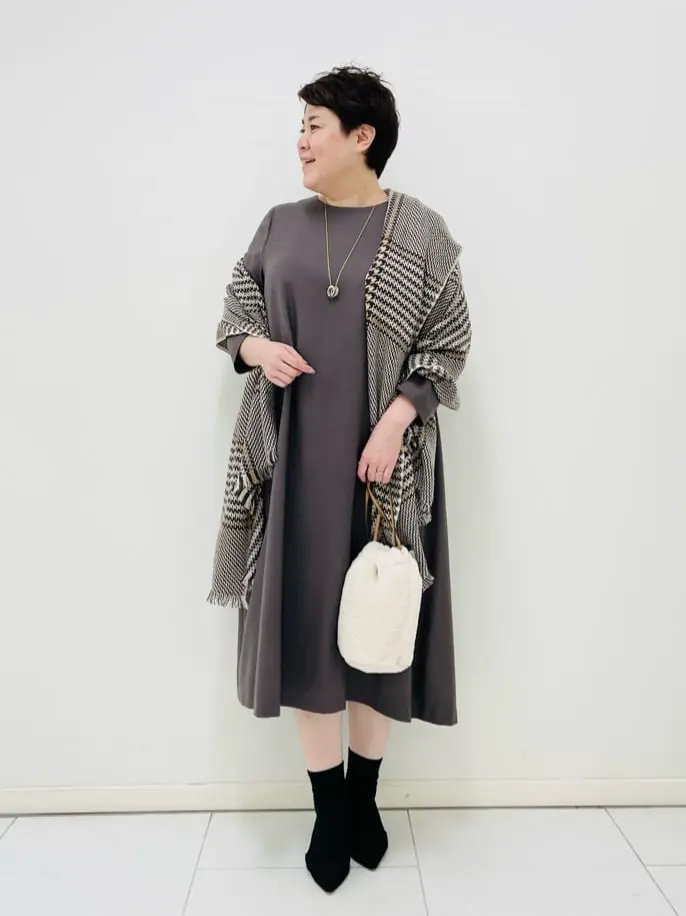 23区 L 佐藤 コーディネート画像