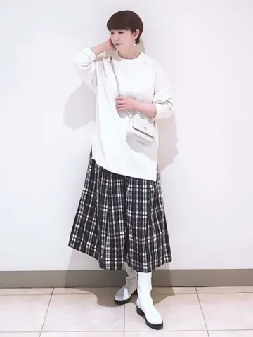 23区 L スタッフ コーディネート画像