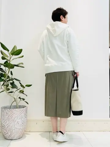 23区 L 佐藤 コーディネート画像