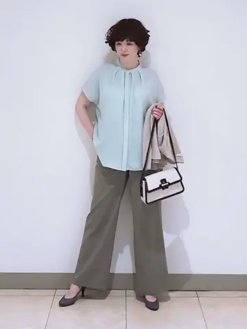 23区 L スタッフ コーディネート画像