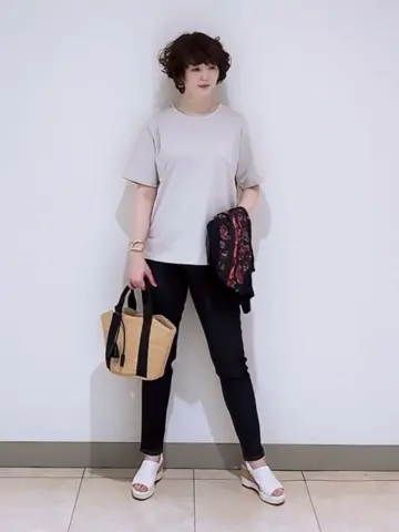 23区 L スタッフ コーディネート画像