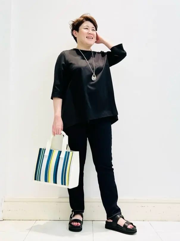 23区 L 佐藤 コーディネート画像