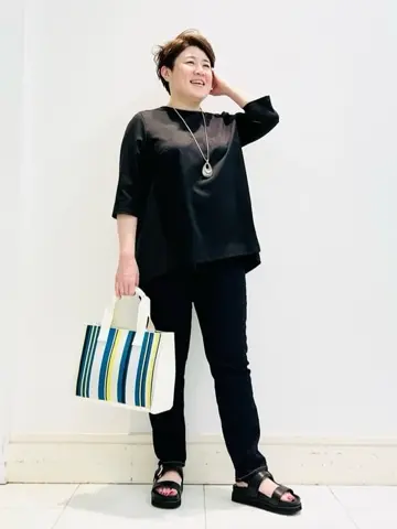 23区 L 佐藤 コーディネート画像