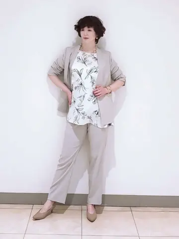 23区 L スタッフ コーディネート画像