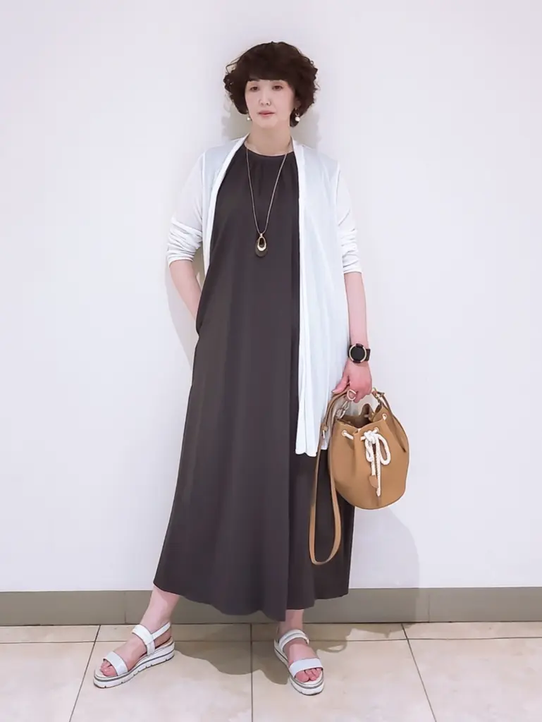 23区 L スタッフ コーディネート画像