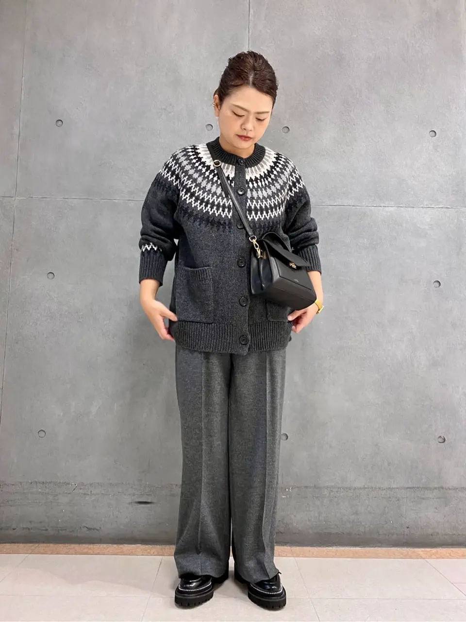  上山 コーディネート画像