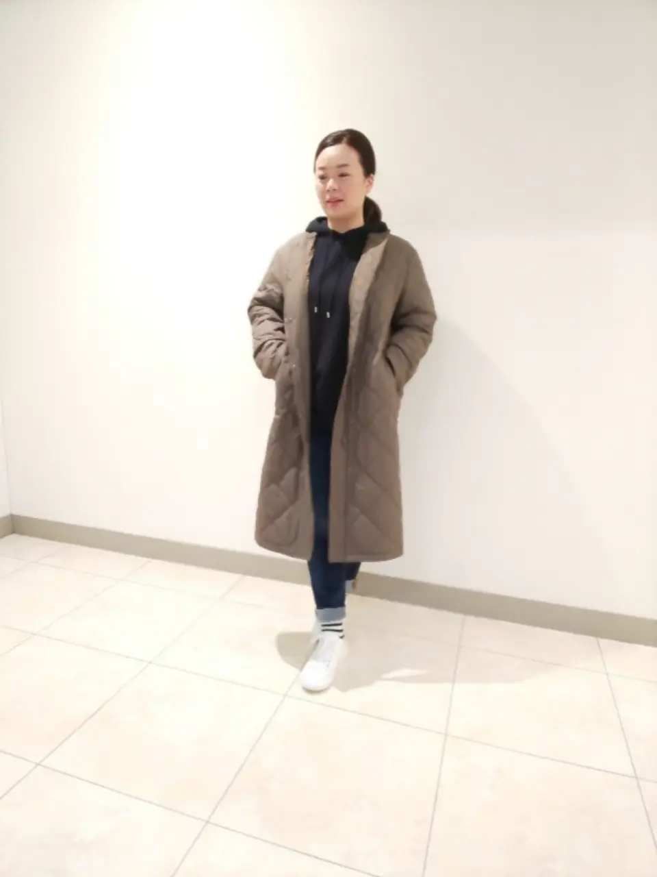  スタッフn コーディネート画像