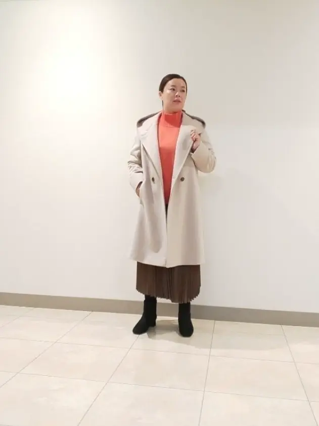  スタッフn コーディネート画像