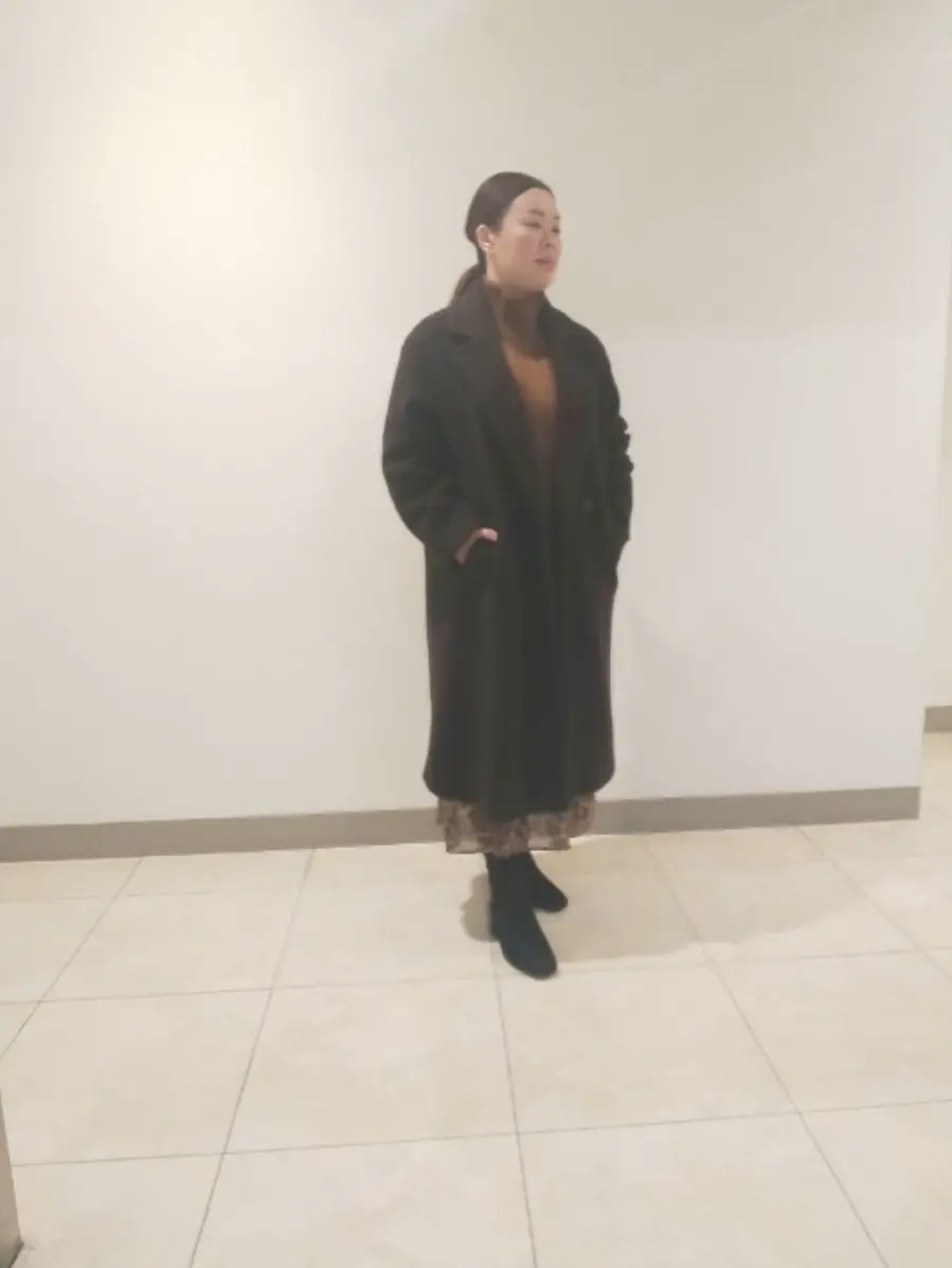  スタッフn コーディネート画像