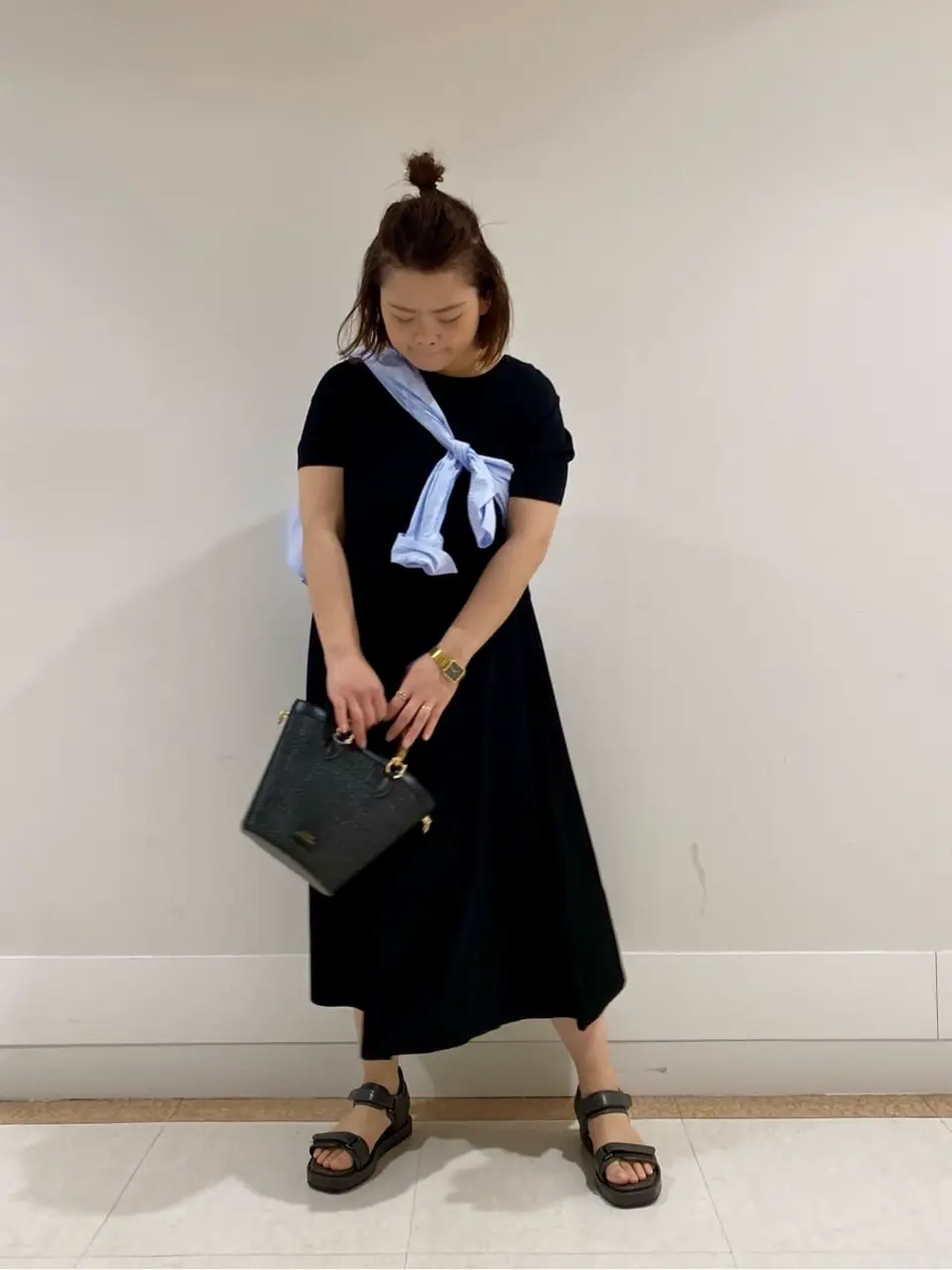  上山 コーディネート画像