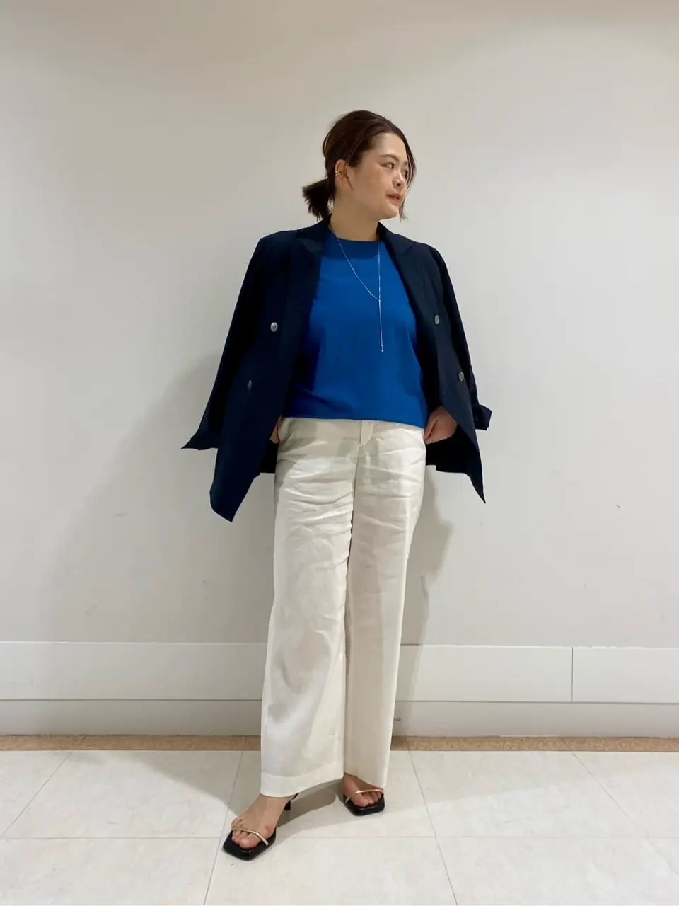  上山 コーディネート画像