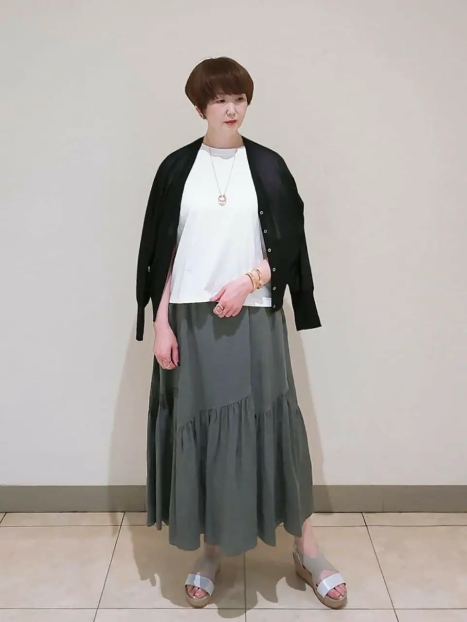 23区 L スタッフ コーディネート画像