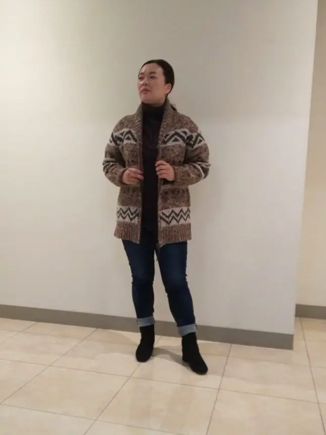  スタッフn コーディネート画像