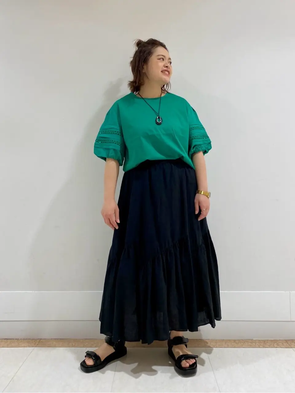  上山 コーディネート画像