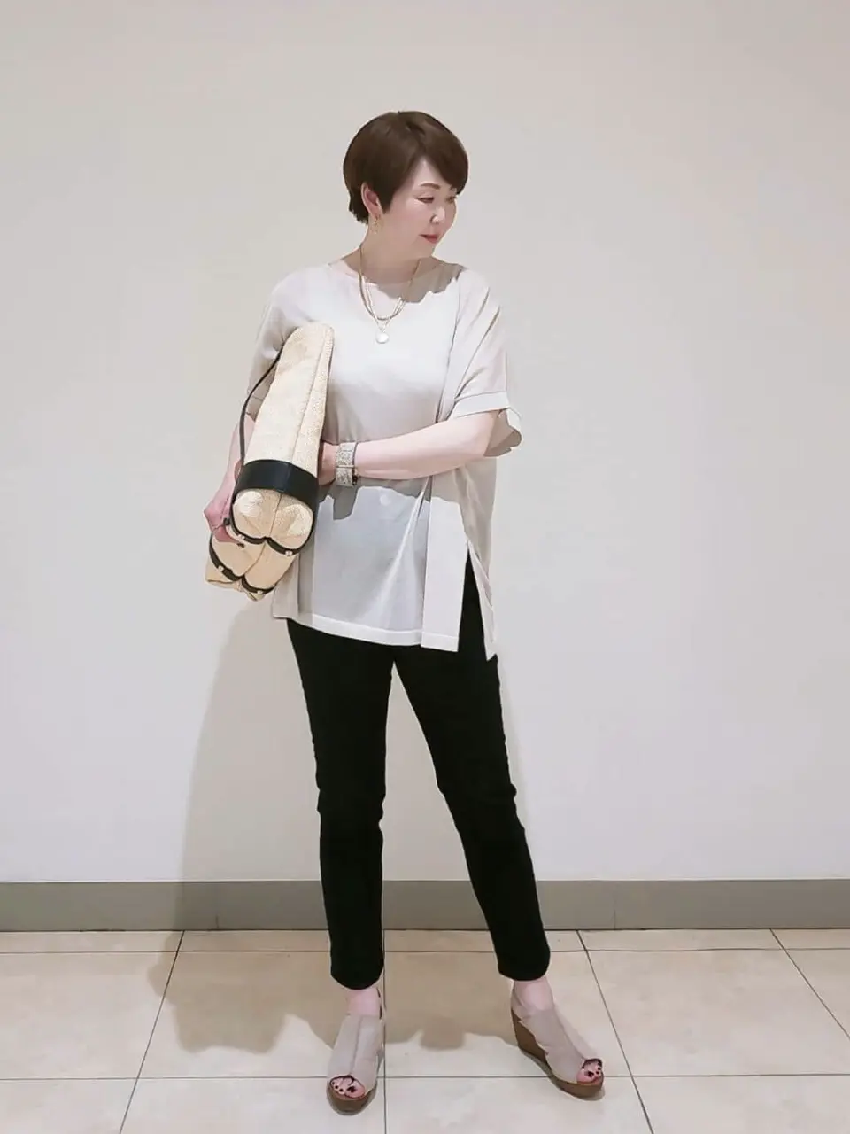 23区 L スタッフ コーディネート画像