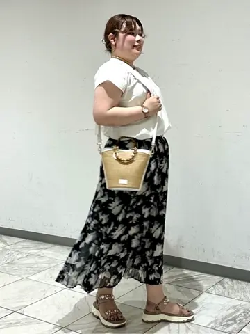 23区 L 田邊 コーディネート画像