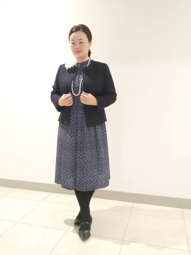  スタッフn コーディネート画像