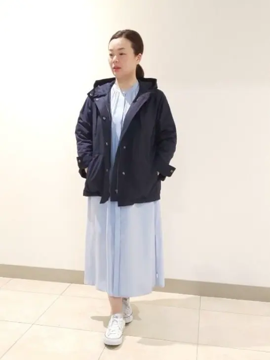  スタッフn コーディネート画像