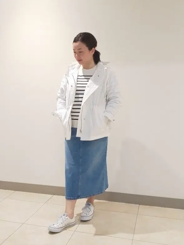  スタッフn コーディネート画像