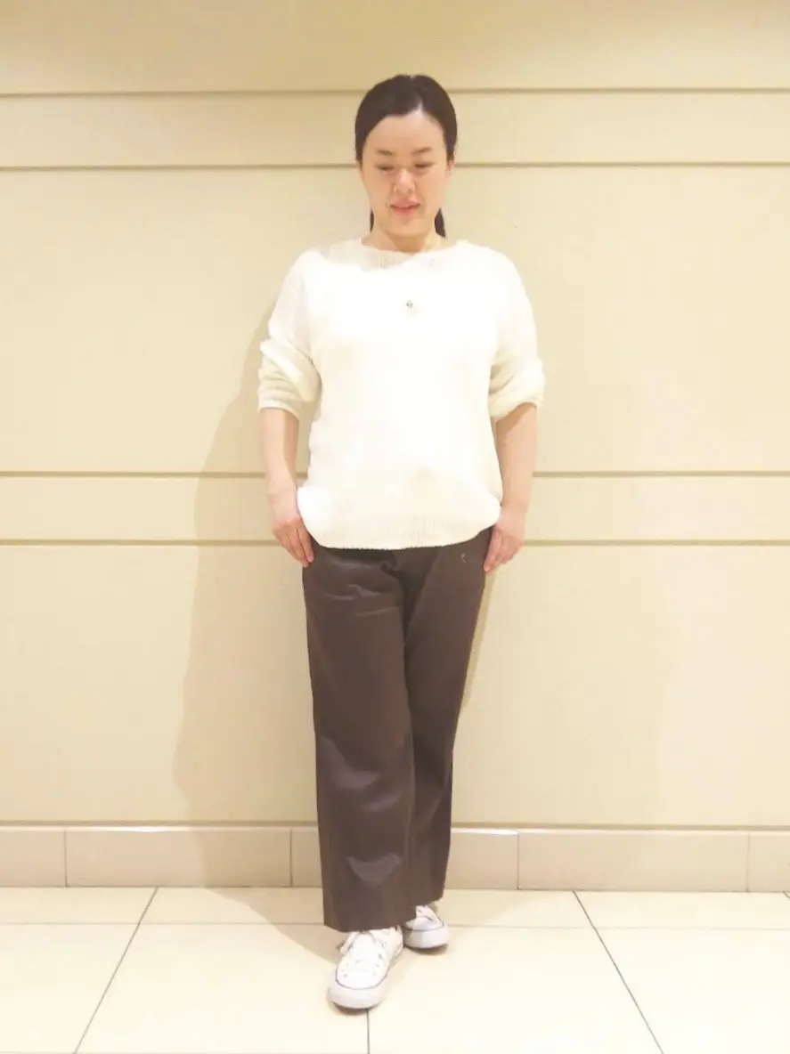  スタッフn コーディネート画像