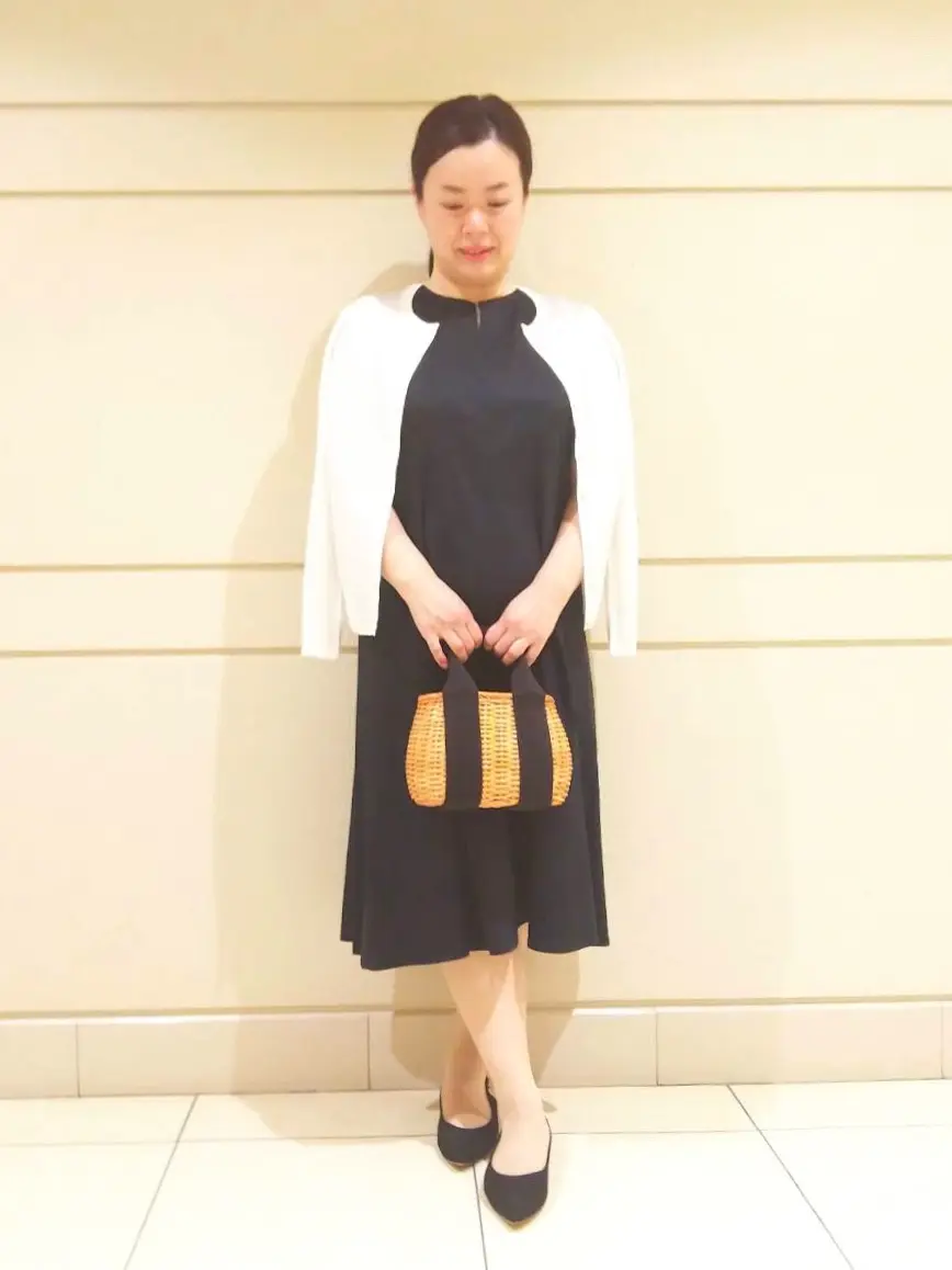  スタッフn コーディネート画像