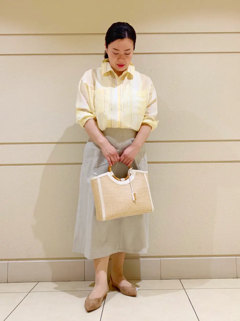  スタッフn コーディネート画像