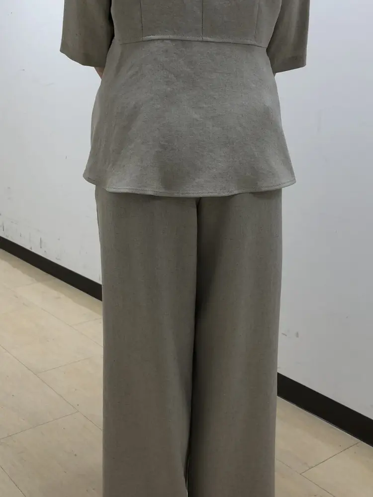 23区 L 鈴木 コーディネート画像